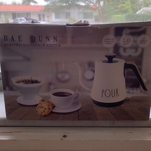 Rae Dunn Electric Gooseneck Kettle
